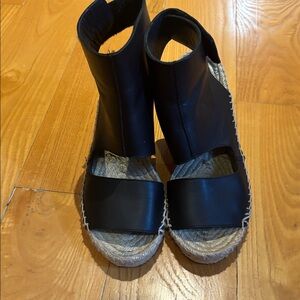 Vince Black Leather Espadrille Sandals